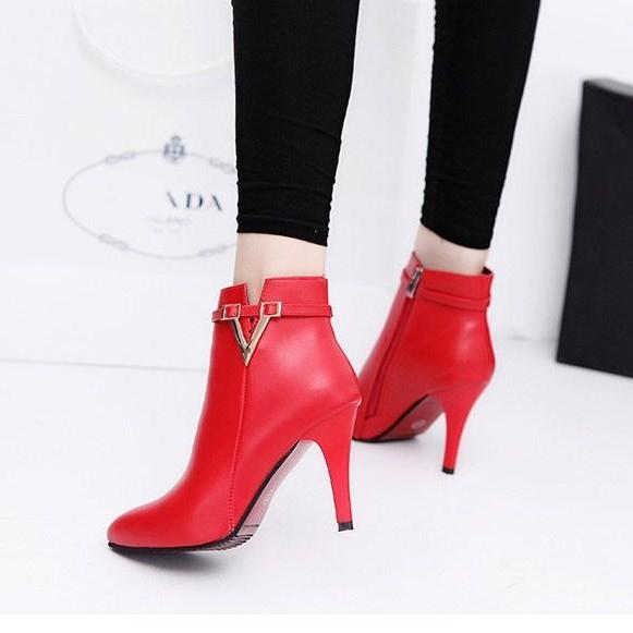 [HCM]Giày boot nữ cổ ngắn 8.5cm màu đỏ GBN9202
