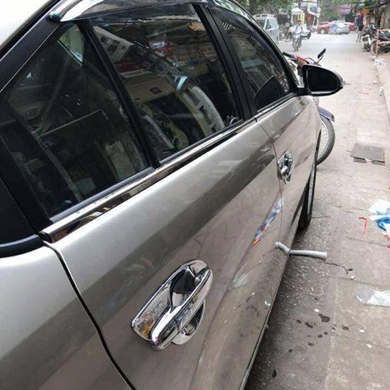 Bộ tay- hõm cửa Vios