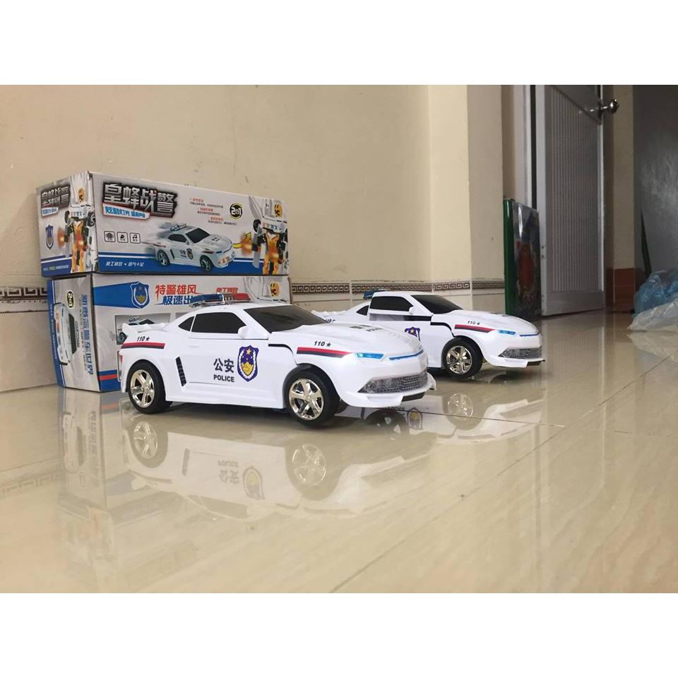 Oto Biến Hình Cảnh Sát