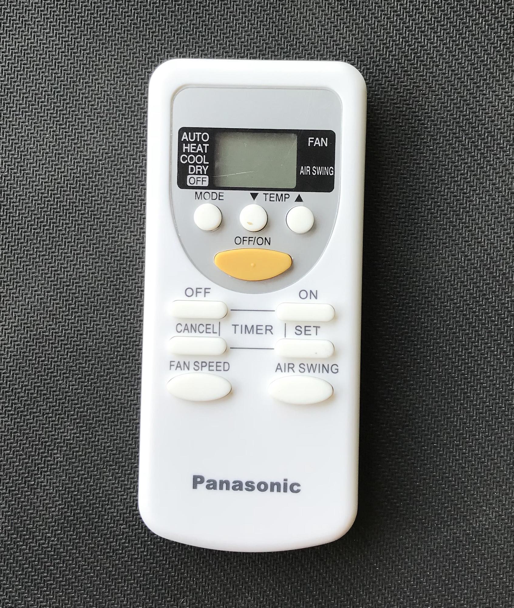Điều khiển điều hòa PANASONIC A75C2665 (Trắng)