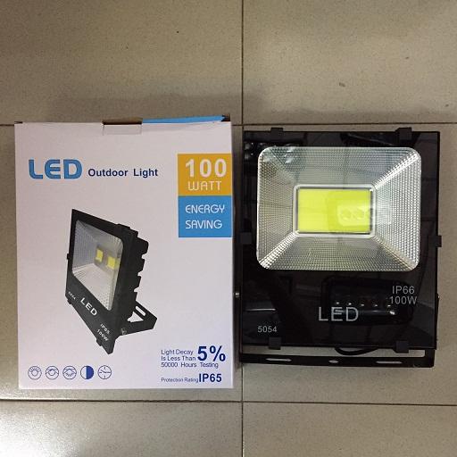 ĐÈN PHA LED 100W COB - Ánh sáng vàng - Bảo hành 2 năm