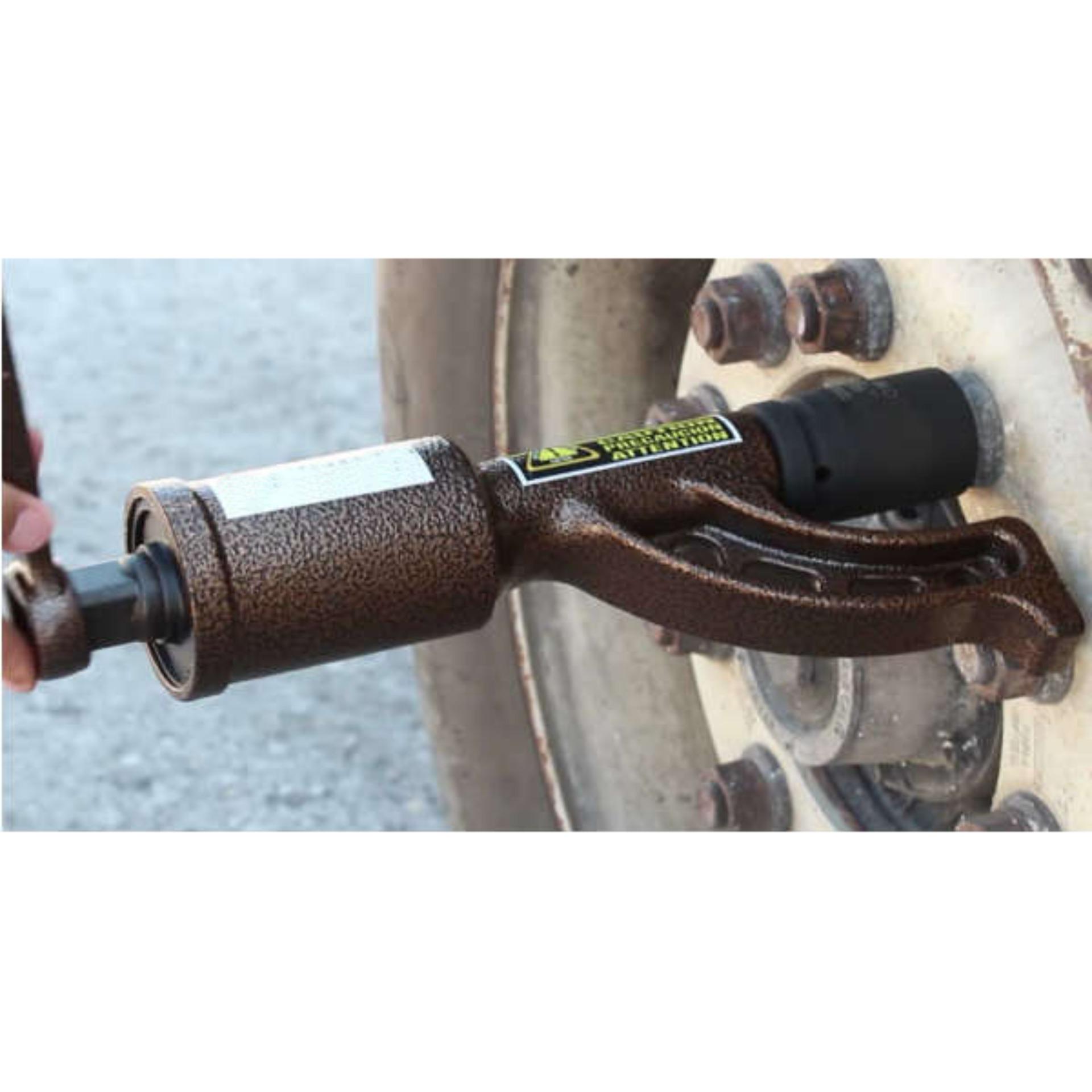 Bộ dụng cụ mở bulong oto bằng tay