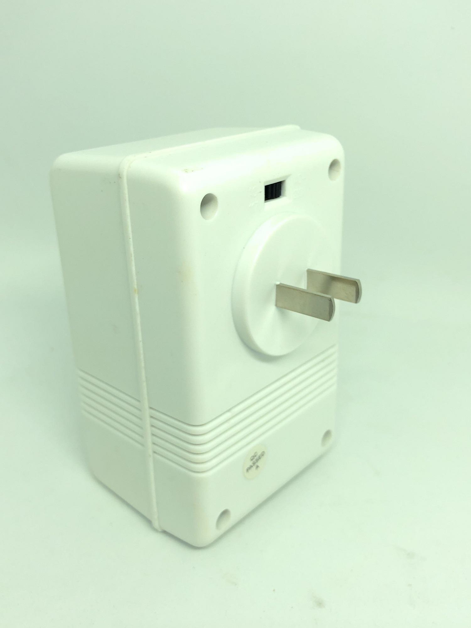 ADAPTER ĐỔI NGUỒN 220V SANG 110V-100V-120V