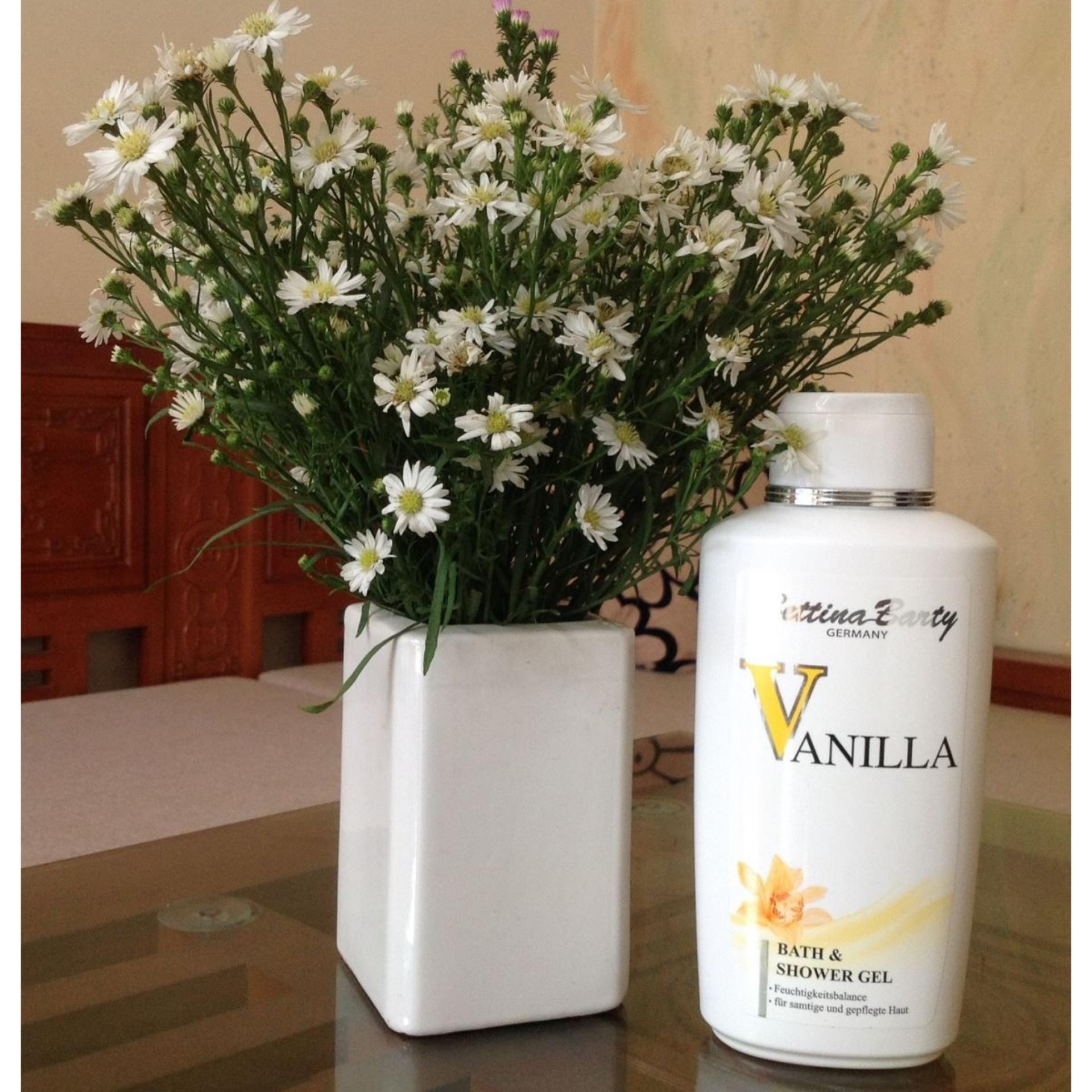 Sữa tắm Vanilla Bettina Barty 500ml