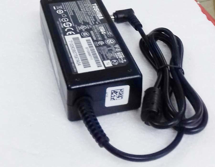 Sạc laptop Toshiba 19v-3.42a 65w
