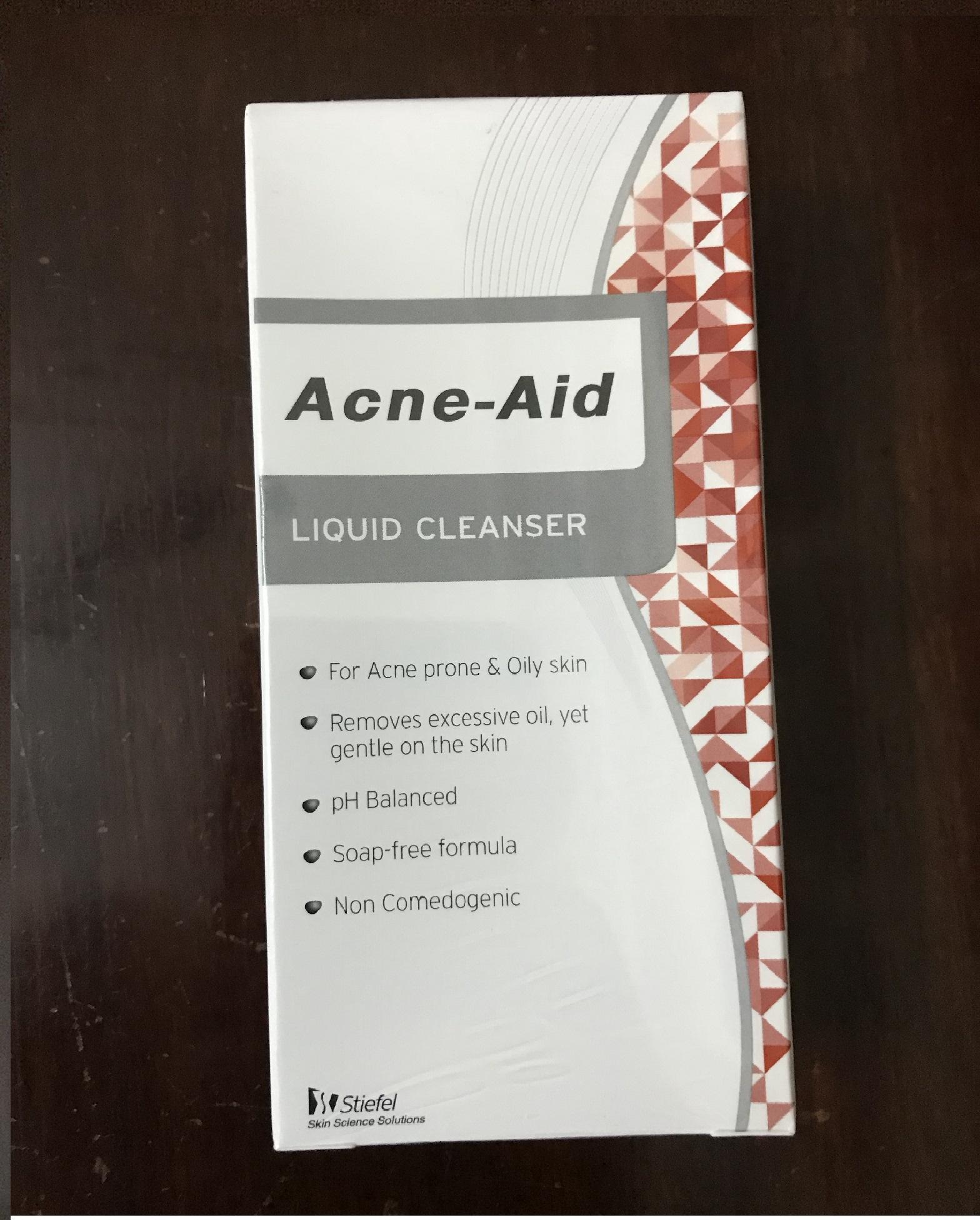 SỮA RỬA MẶT ACNE -AID LIQUID CLEANSER 100ML