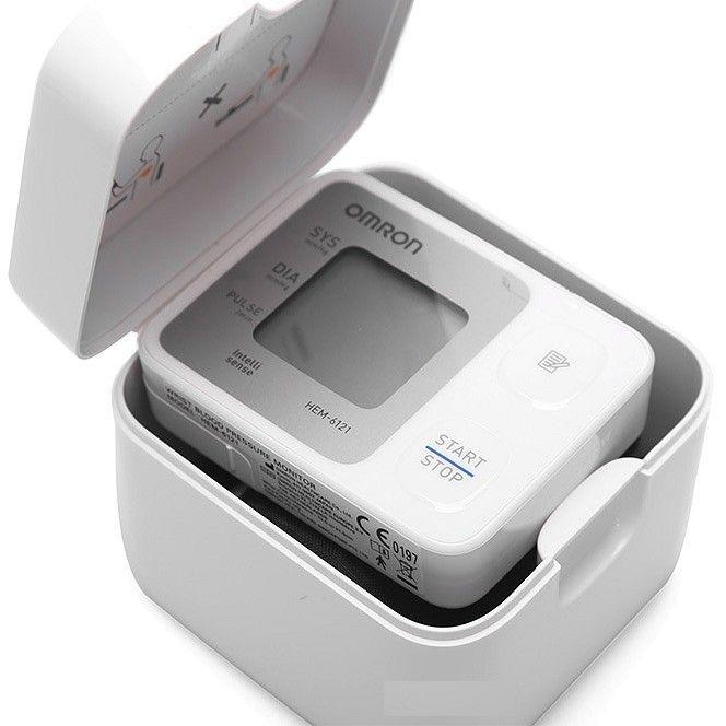 Máy Đo Huyết Áp Cổ Tay Omron - HEM-6161