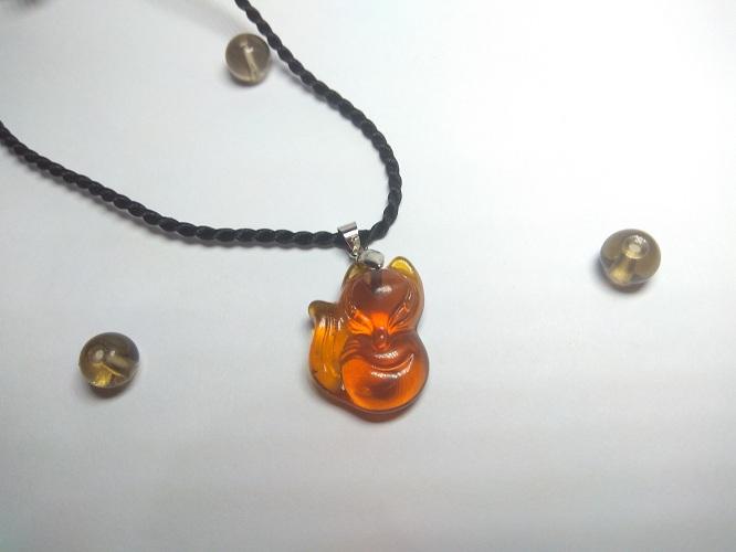 Dây chuyền hồ ly thạch anh 3 đuôi ( nhiều màu)