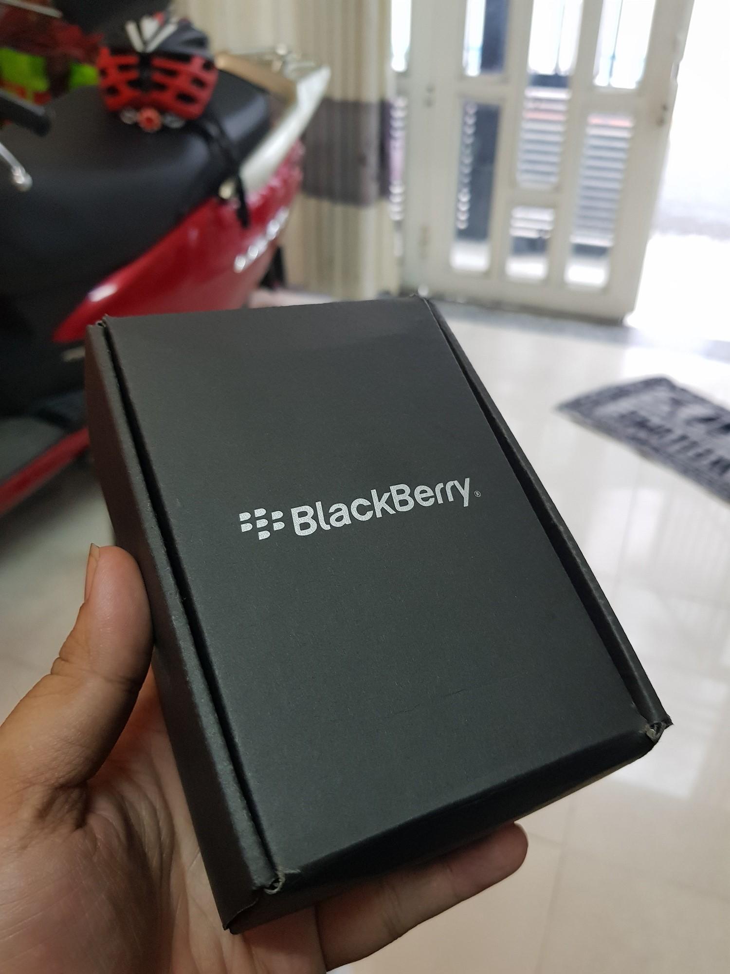 Điện thoại blackberry 8800