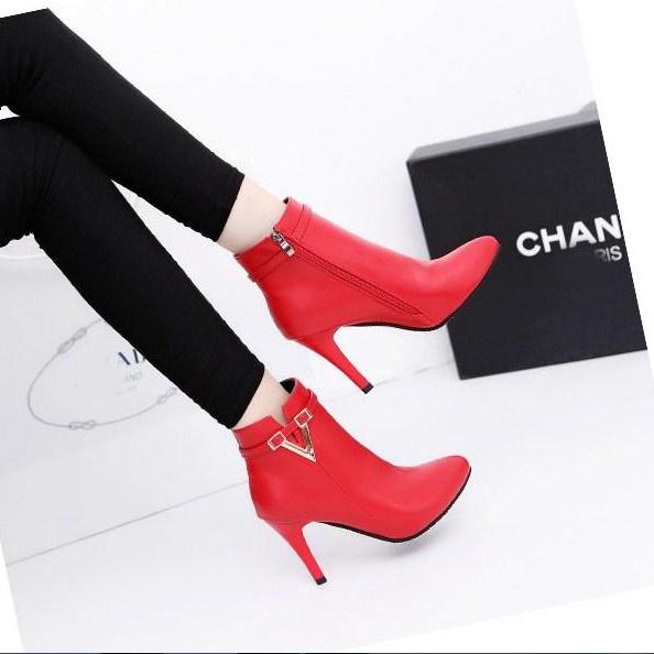 [HCM]Giày boot nữ cổ ngắn 8.5cm màu đỏ GBN9202