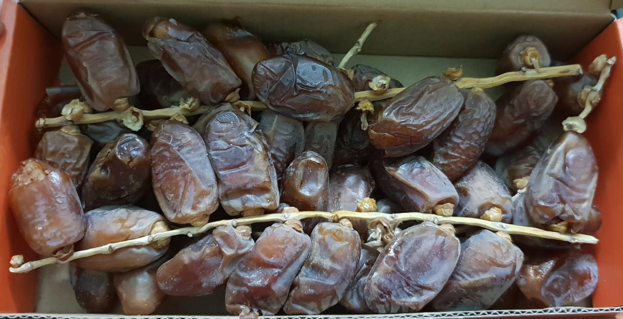Chà Là Sấy Khô Nguyên Cành Deglet Nour Nhập Khẩu 500g