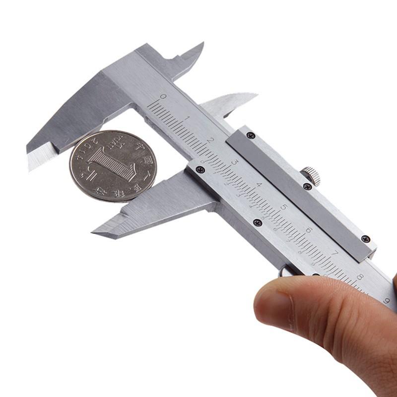 thước cặp cơ khí 200mm