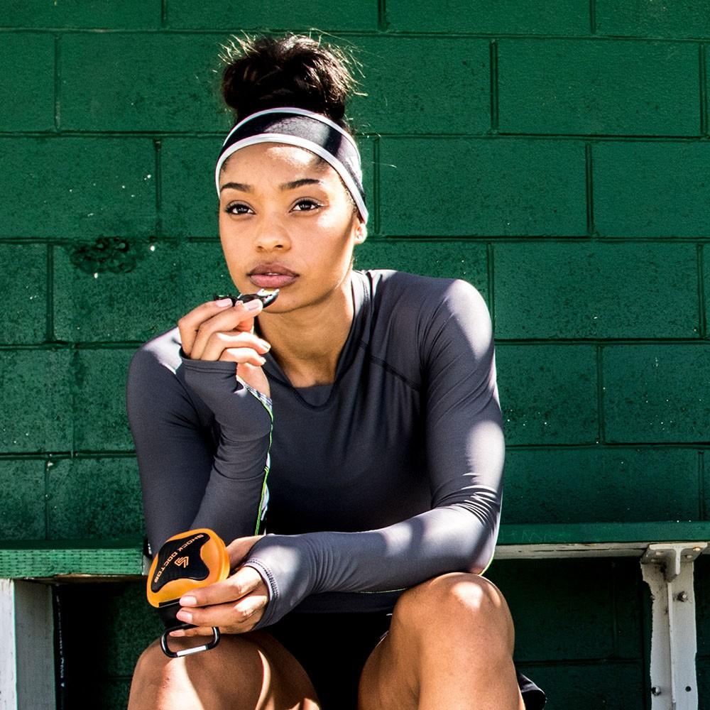 Hộp đựng bảo hộ răng mouthguard case Shock Doctor (Nâu Đen)