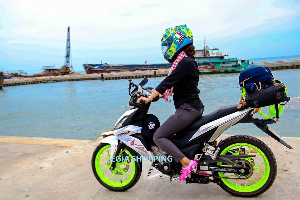 1 CÁI CHẮN BÙN LỐC MÁY WINNER 150 - MÀU ĐỎ