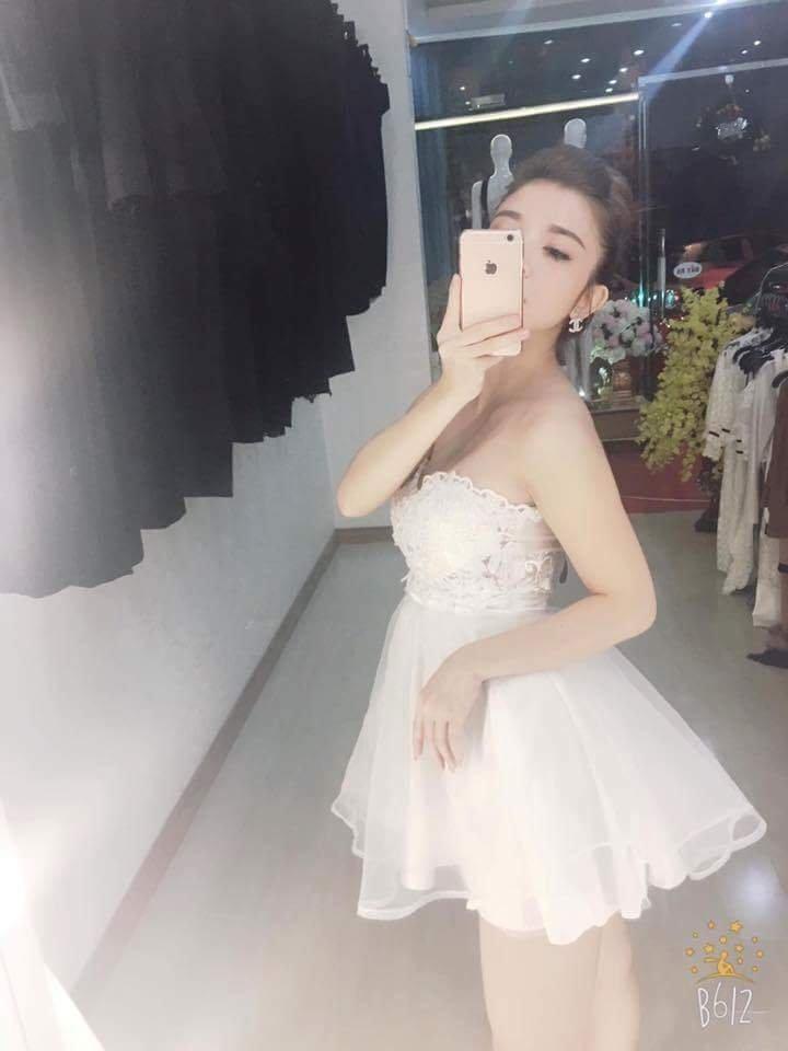 Đầm cúp ngực xòe công chúa
