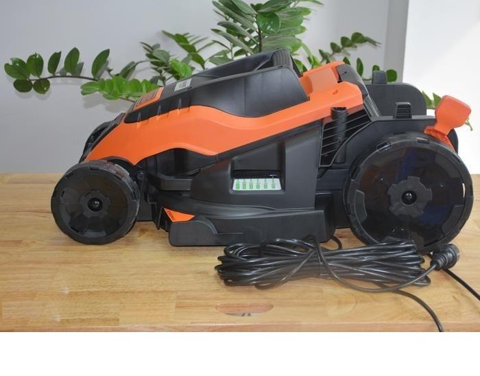 1400W MÁY CẮT CỎ XE ĐẨY BLACK& DECKER EMAX34S-B1