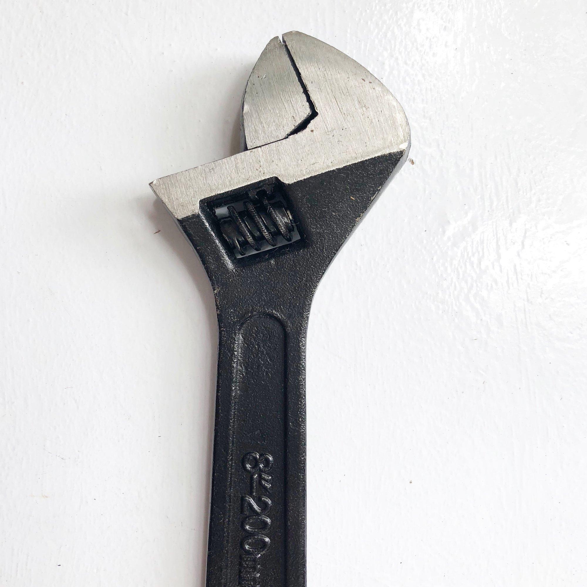 Mỏ lết đen/trắng 8 inch - 200mm