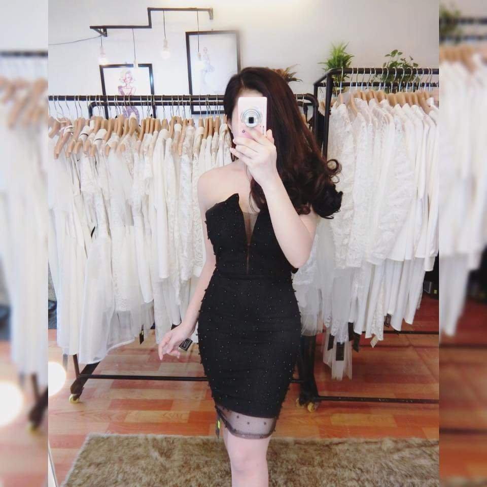Đầm body cúp ngực đính cườm