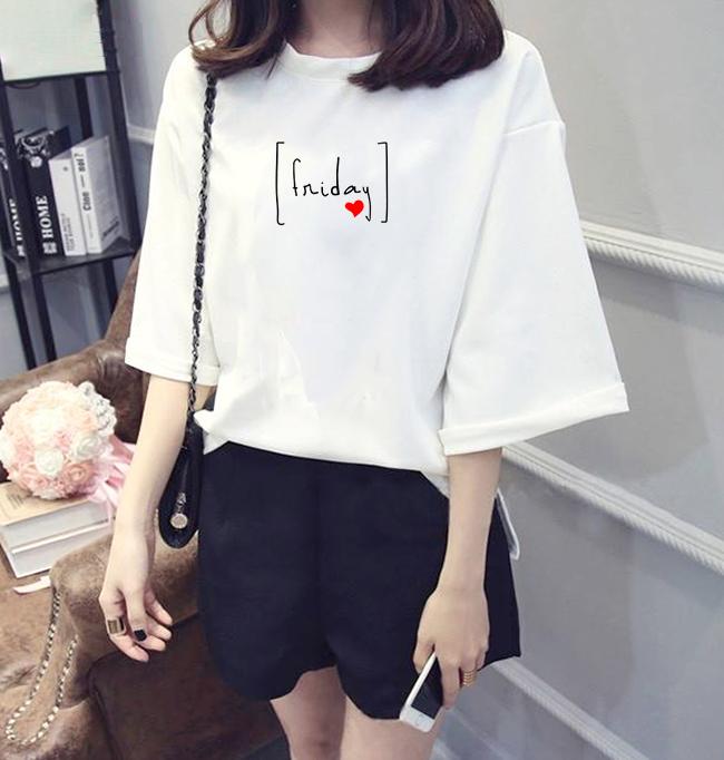 Áo thun nữ tay lỡ form rộng in hình Friday vải dày mịn TEEWO153