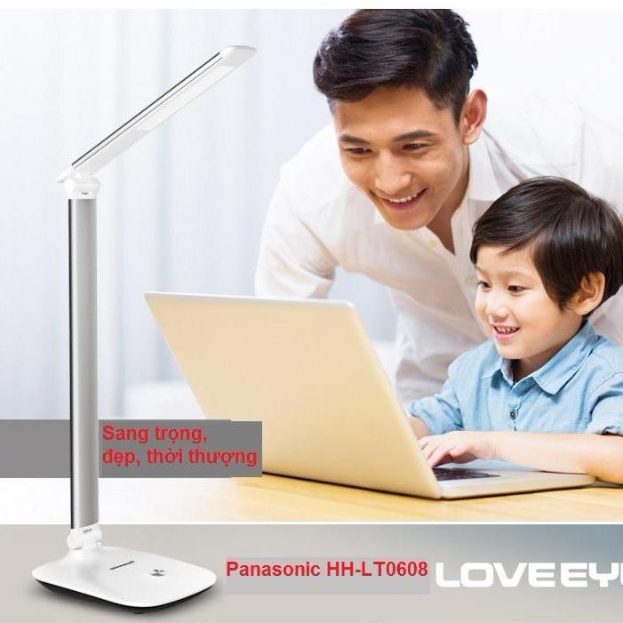 Đèn học LED chống cận Panasonic HHLT0608 - 3 chế độ ánh sáng