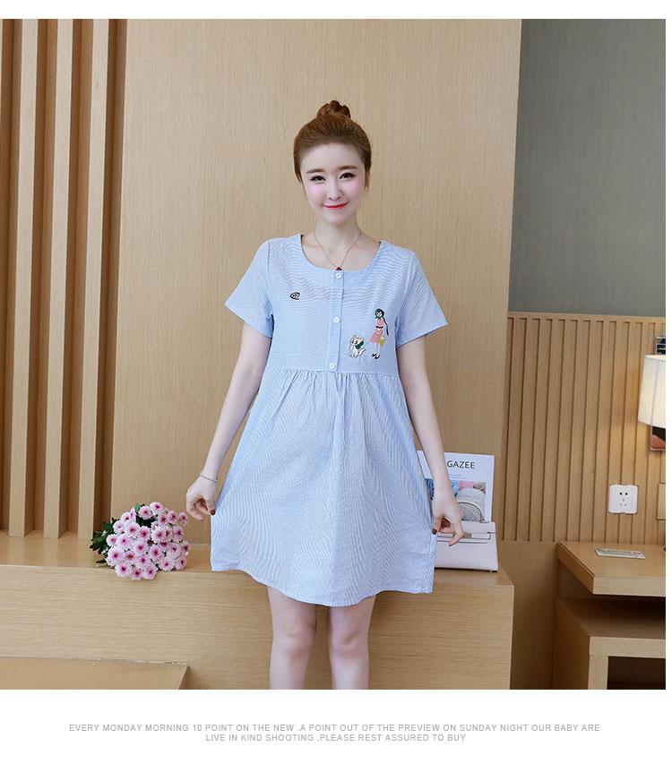Váy bầu công sở kẻ thêu trẻ trung