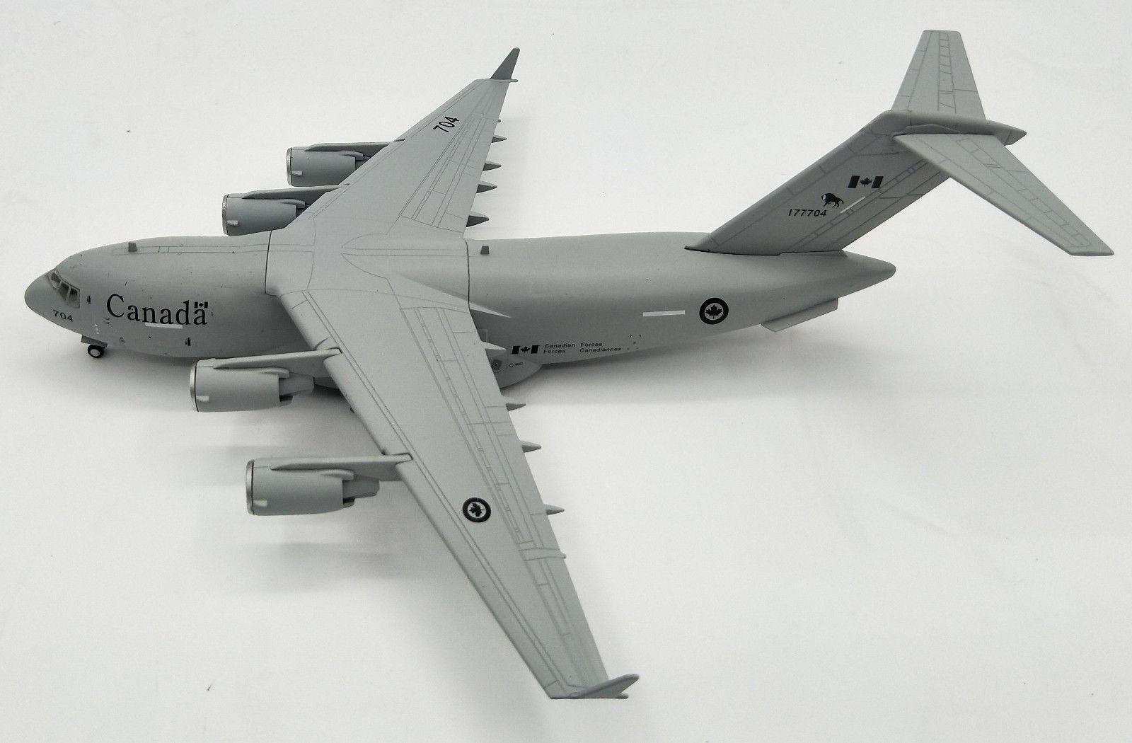 Mô hình máy bay C-17 Globemaster III Canada tỉ lệ 1:200