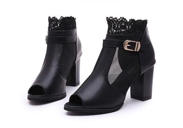 Giày Boot Cổ Lưới Hoa - MS:B421