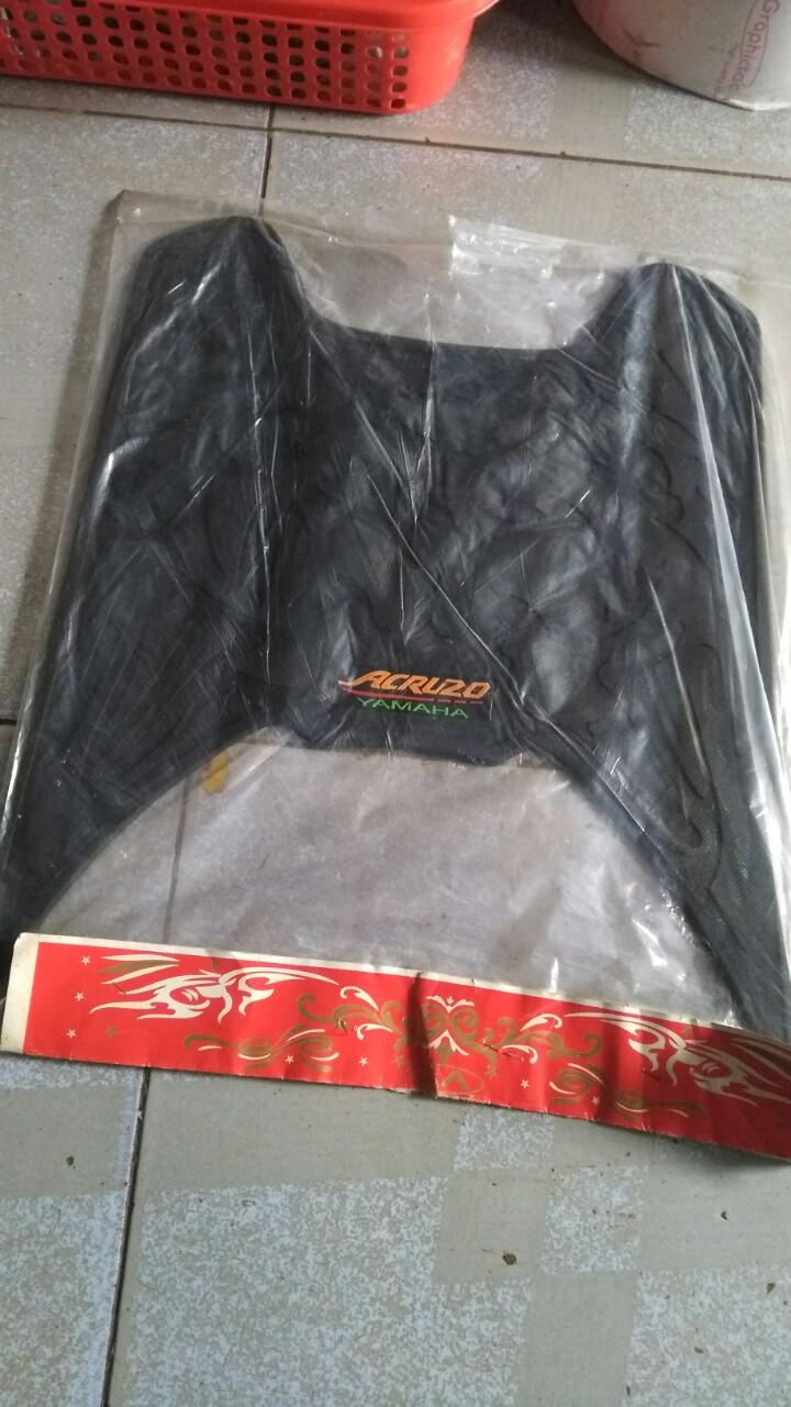 Thảm lót chân cao su xe acruzo
