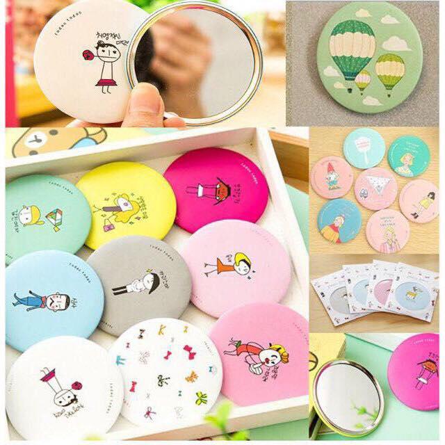 Gương trang điểm mini bỏ túi