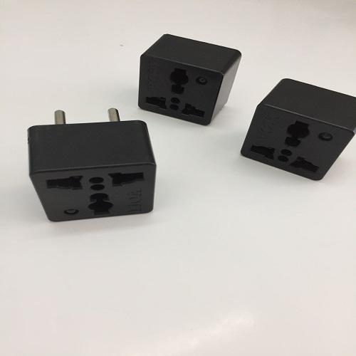 BỘ 3 PHÍCH CẮM ĐA NĂNG LIOA- CHÂN CẮM PHI 40