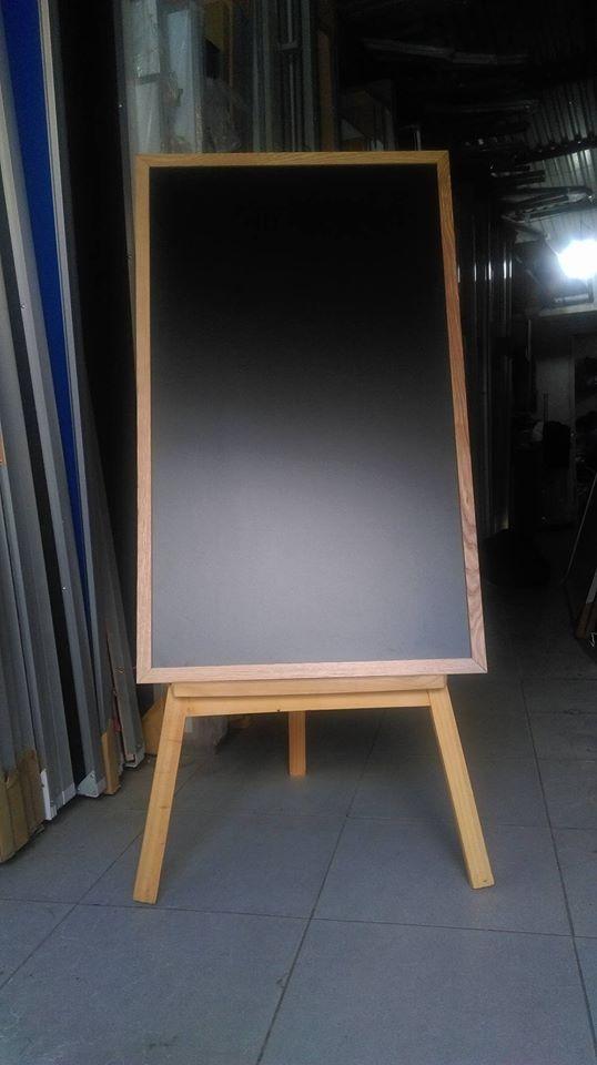 Combo bảng menu 60x80 cm + Giá đỡ bảng (Tặng kèm bút dạ quang, bông lau, hộp phấn)