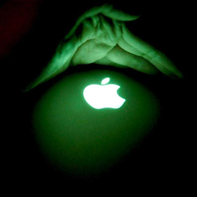 [HCM]Logo táo  phát sáng trong đêm cho iPhone