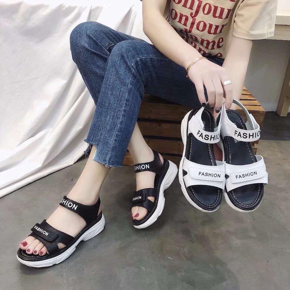 Sandal nữ quai ngang