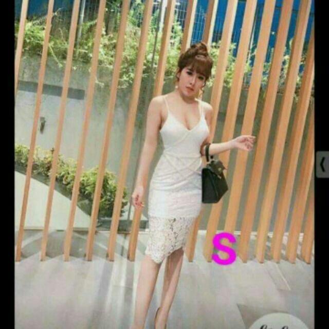 Đầm body 2 dây ren đính cườm sexy 