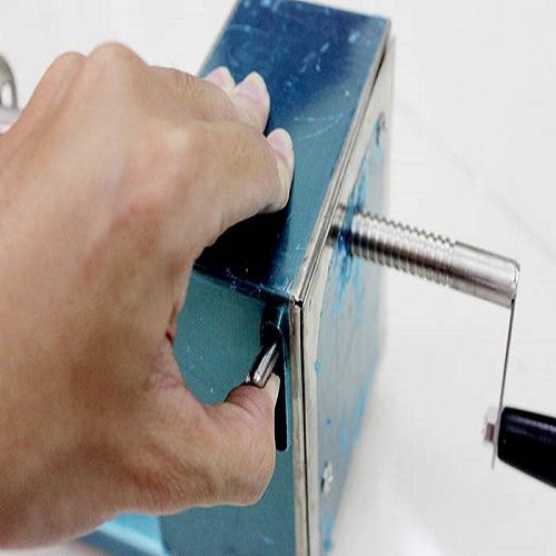 Máy cắt khoai tây lốc xoáy