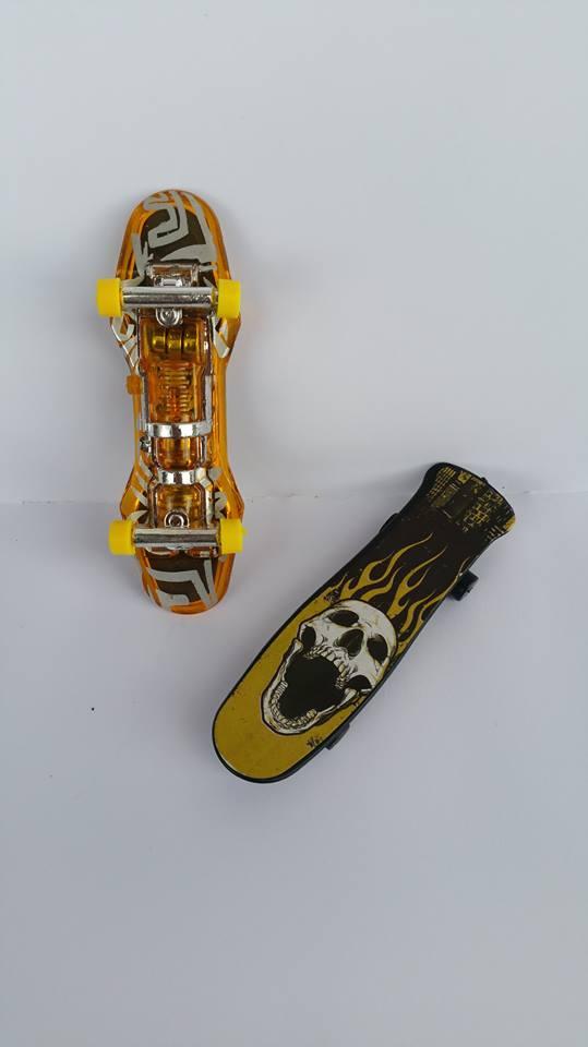 Set 2 ván trượt ngón tay mini siêu đẳng