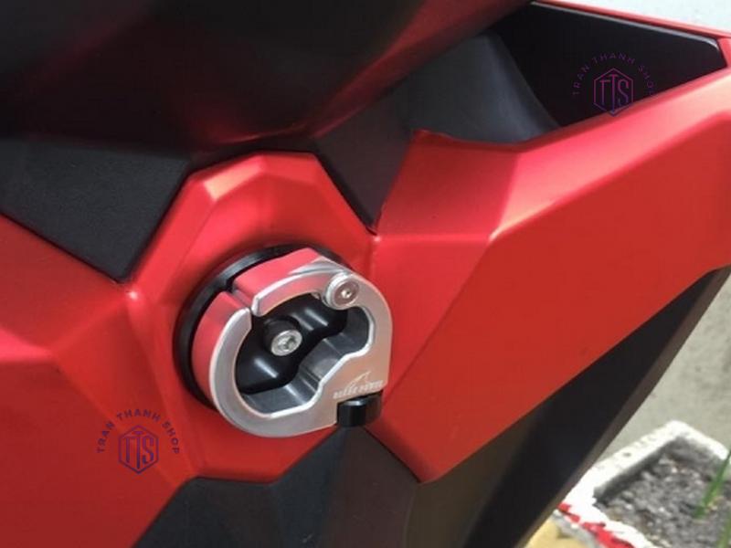 Móc treo đồ xe máy cho xe vario, click thái full nhôm cnc