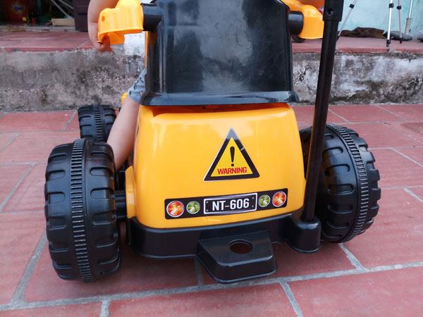 XE CÀN CẨU ĐIỆN CHO BÉ LOẠI TO