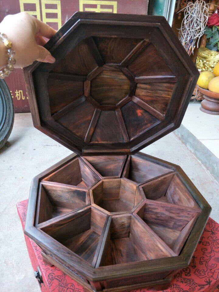 hộp bánh mứt tết 9 ngăn gỗ trắc