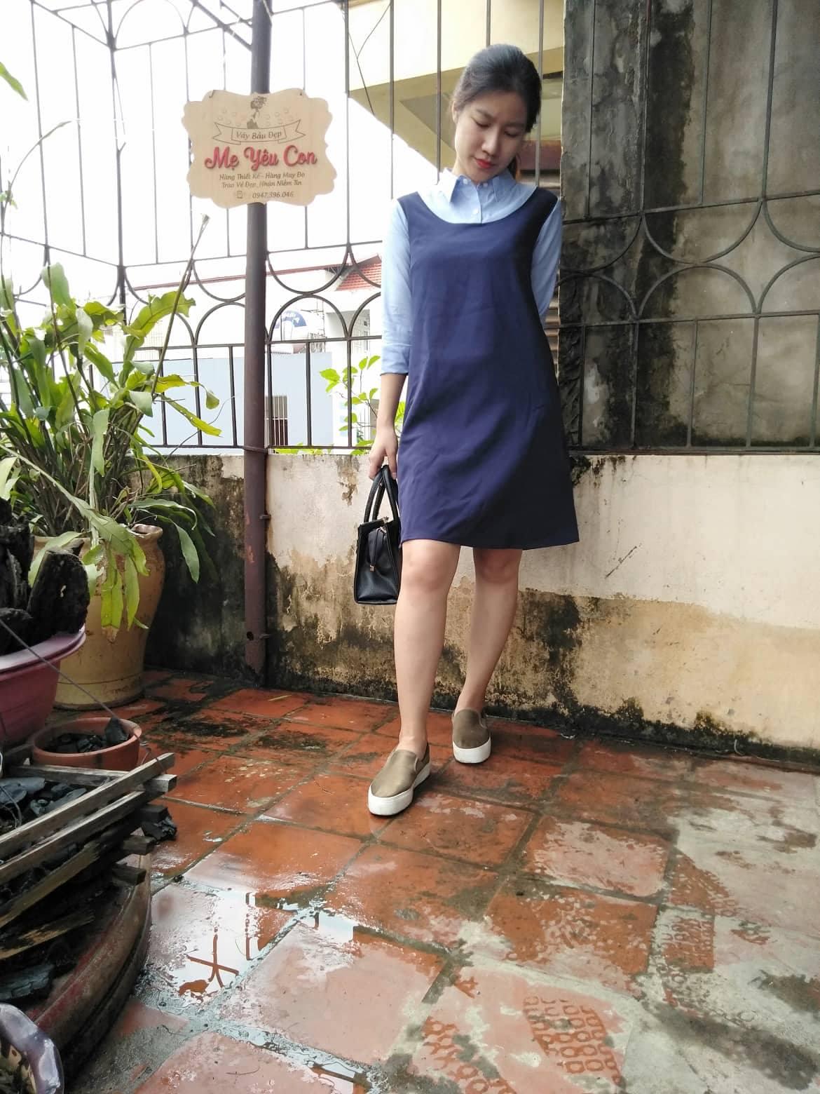 Váy bầu giả yếm sơ mi cổ đức