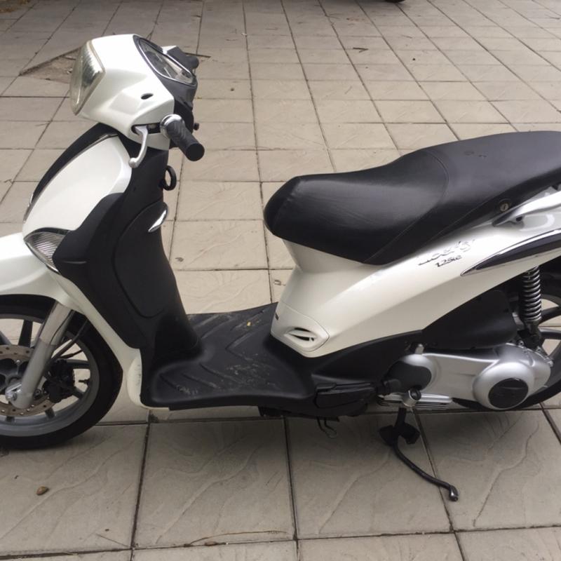 Bộ tem chữ LIBERTY 125 ie nổi dán xe máy chất liệu siêu bền đẹp G129