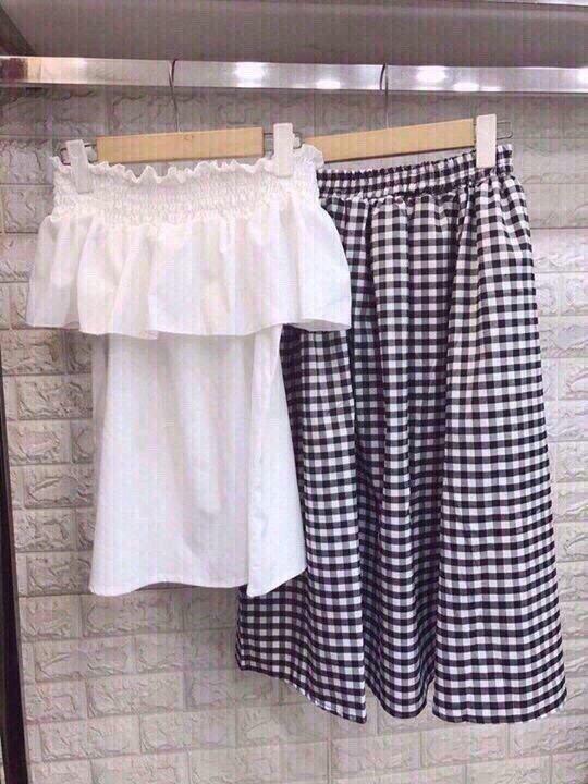 Set áo và váy xòe kẻ caro