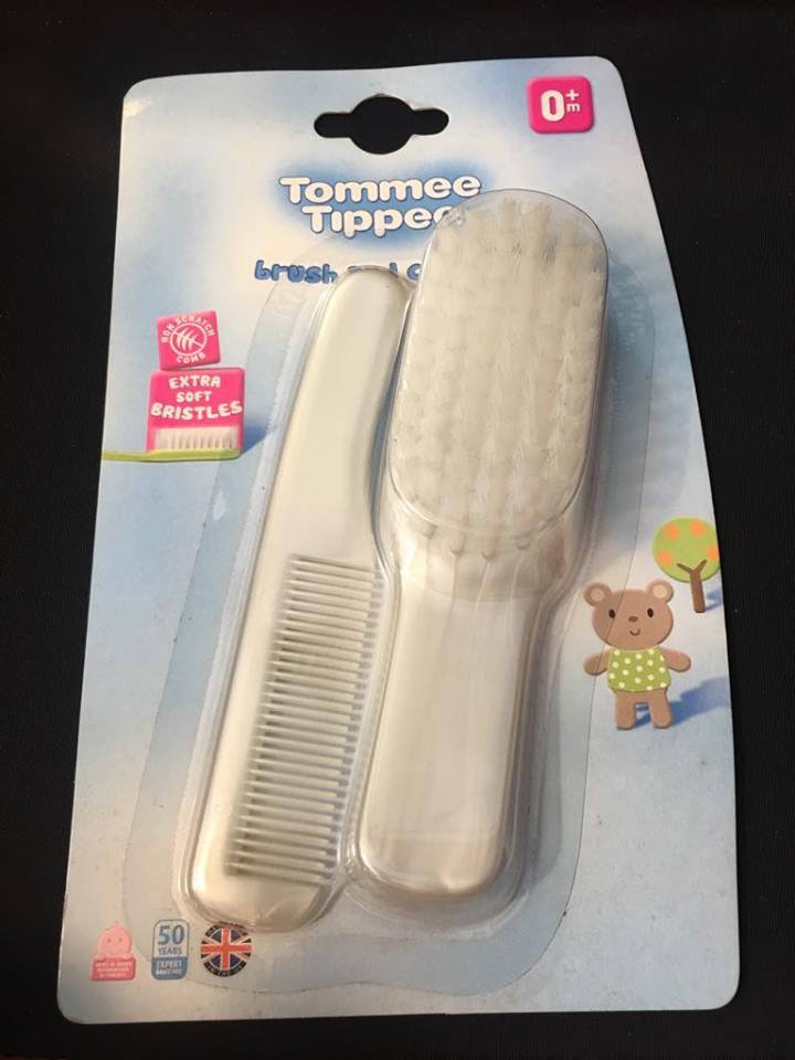[HCM]Bộ 2 lược chải tóc cho bé hiệu Tommee Tippee  Anh Quốc