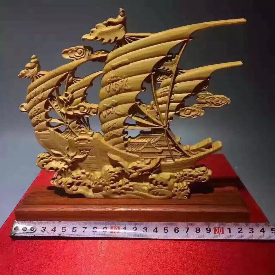tượng thuận buồm xuôi gió gỗ hoàng dương