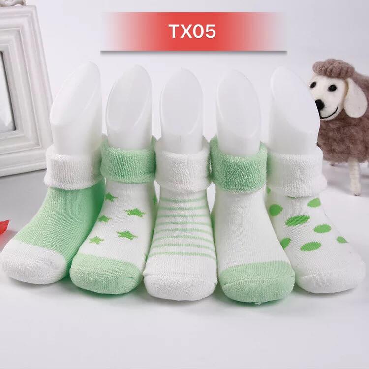 COMBO 5 ĐÔI TẤT LÔNG XÙ CHO BÉ SIÊU ĐÁNG YÊU