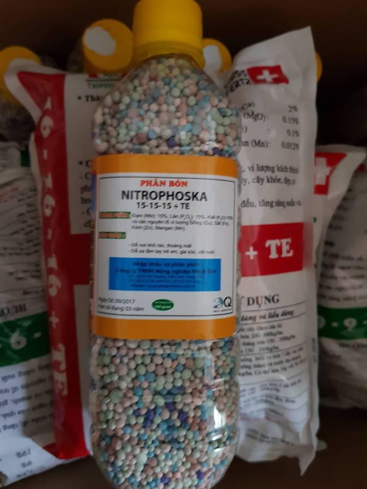 Phân bón đặc hiệu cho hoa và cây cảnh Nitrophoska Đức (15 – 15 – 15 )