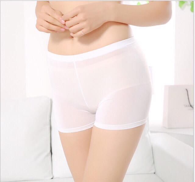 Quần lót mặc trong váy