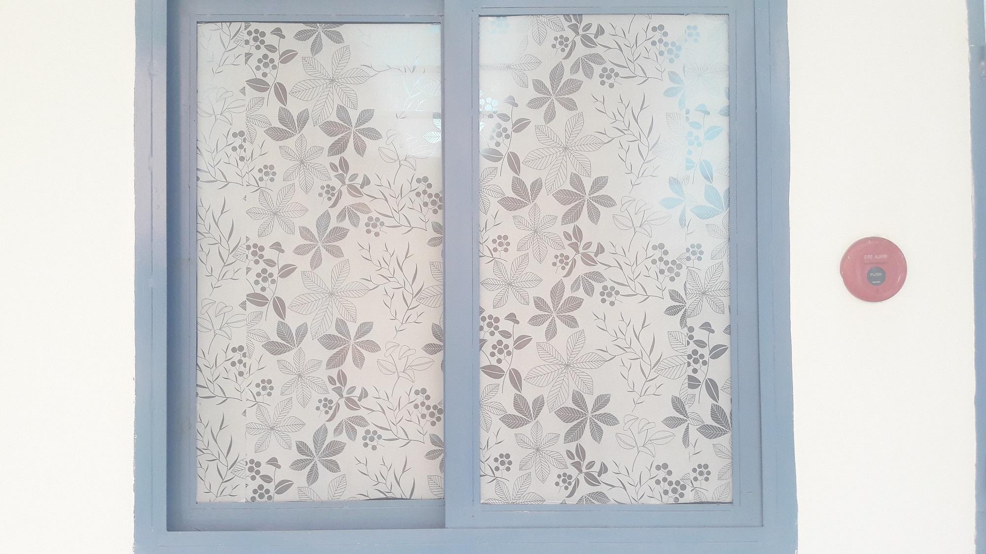 5m Decal dán kính/kiếng họa tiết hoa lá trắng khổ rộng 45cm