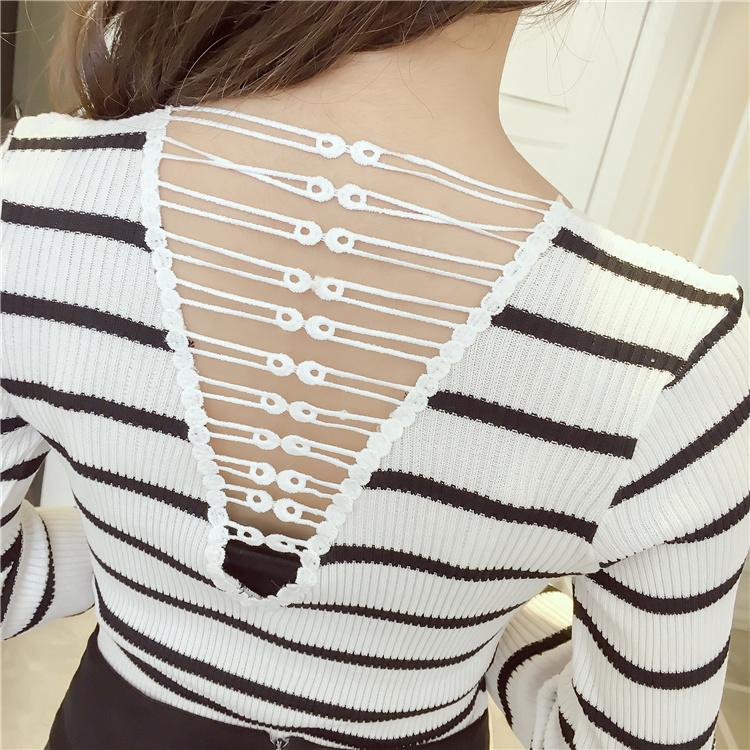 Hàng Nhập : ÁO THUN DỆT KIM CỔ TIM , LƯNG PHỐI DÂY ĐAN MODEL – AK 076