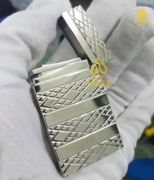 Bật lửa Dupont bạc kẻ xéo D16